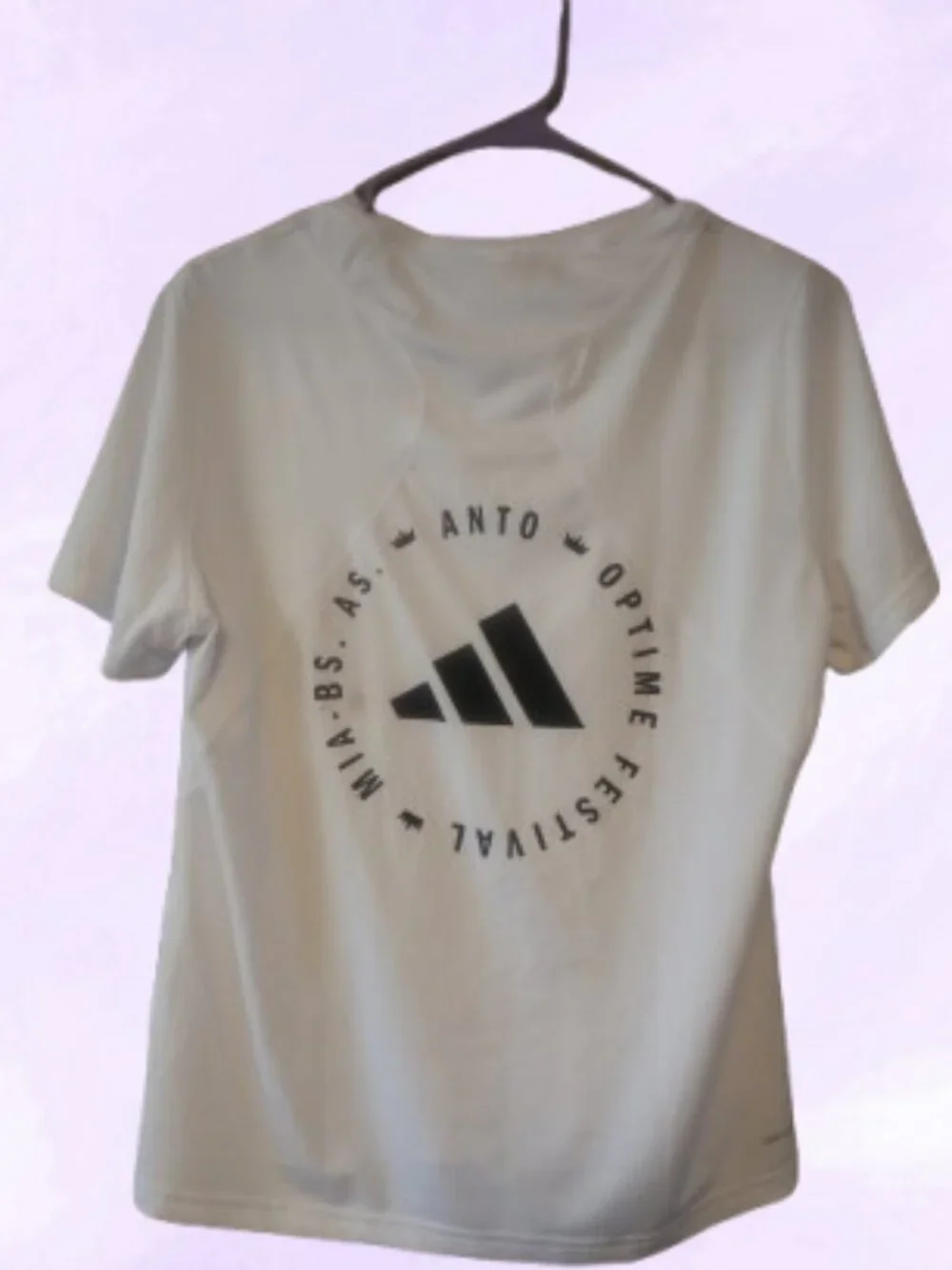 Adidas t-shirt 